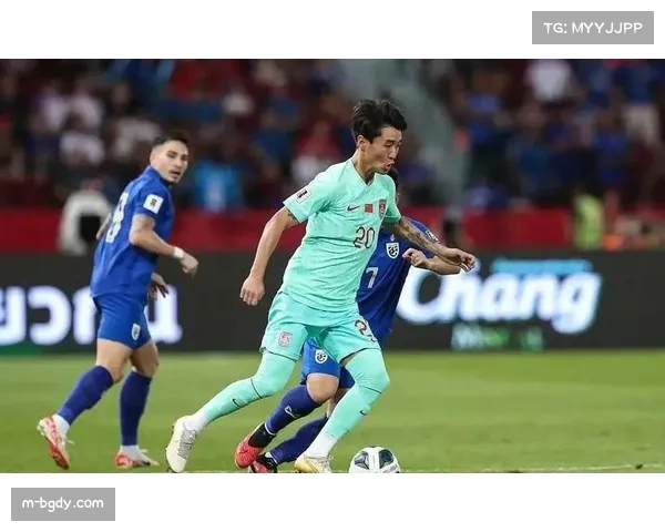 东南亚运动会男足决赛：越南连扳三球3-2逆转泰国，第三度夺冠