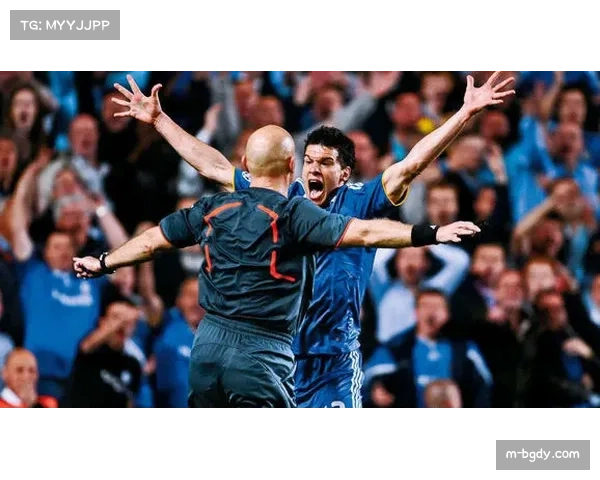 VAR与转换进攻：红牌判罚如何改变热刺利物浦一役的攻防动态？