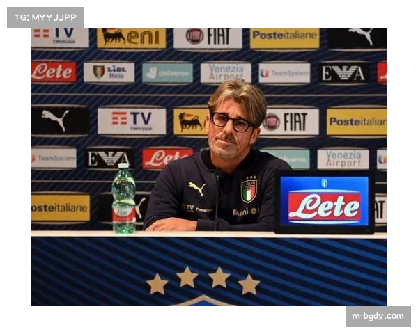 米兰球迷分享球队主题手机壁纸，彰显俱乐部文化影响力